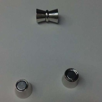 電子喇叭磁鐵的居里溫度是多少？